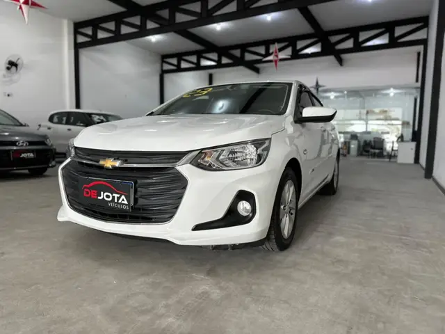 Carro Chevrolet Onix Plus 2023 LT 1.0