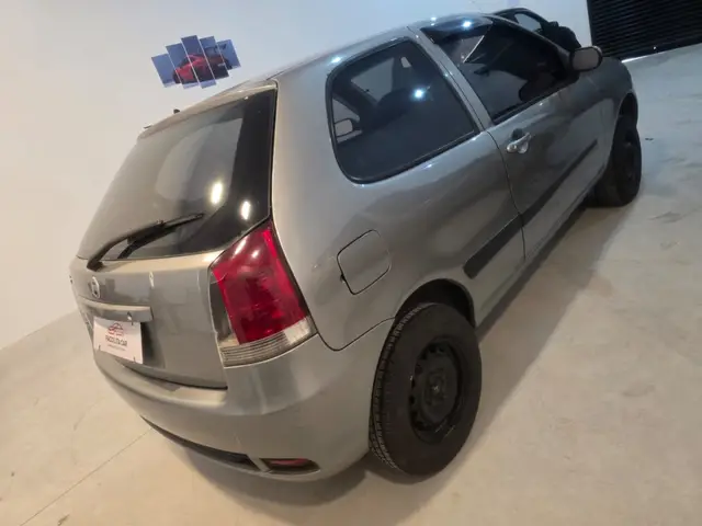 Carro Fiat Siena 2011 Attractive 1.4 8V (Flex)