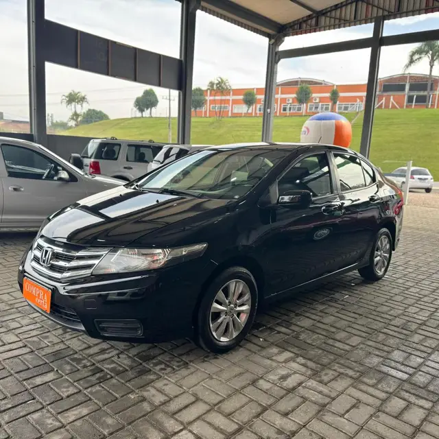 Carro Honda City 2013 LX 1.5 16V (flex)