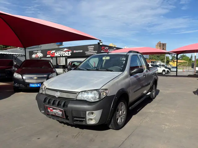 Carro Fiat Strada 2006 Adventure 1.8 8V (Flex) (Cabine Estendida)