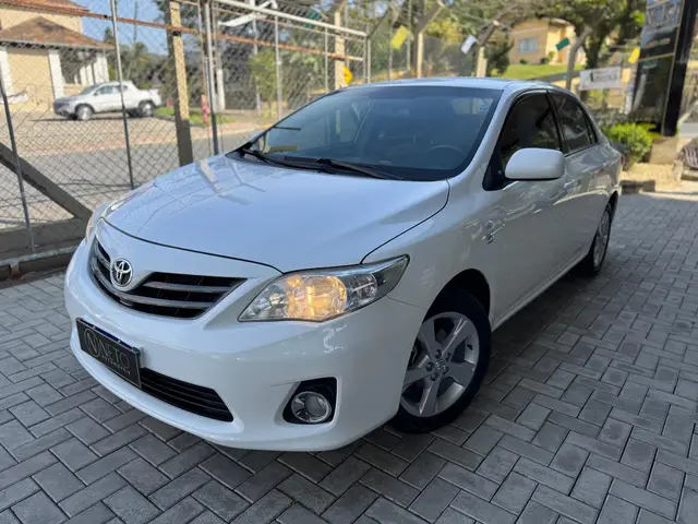 Carro Toyota Corolla 2014 Sedan 1.8 Dual VVT-i GLI (aut) (flex)