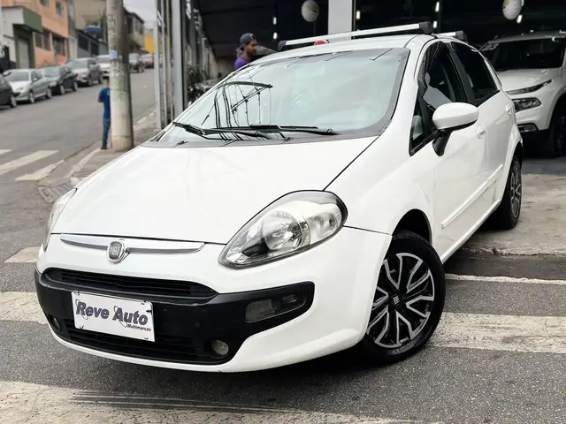 Carro Fiat Punto 2013 Attractive 1.4 (Flex)
