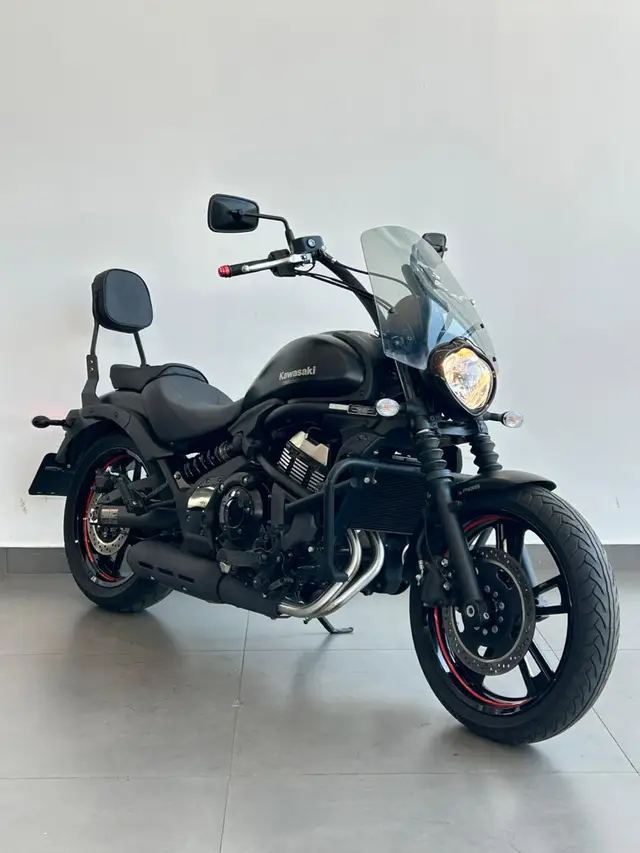 Moto Kawasaki Vulcan 2023 S 650