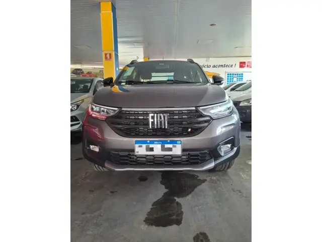 Carro Fiat Strada 2026 Volcano CD 1.3 MT