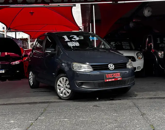 Carro Volkswagen Fox 2013 1.0 VHT (Flex) 4p