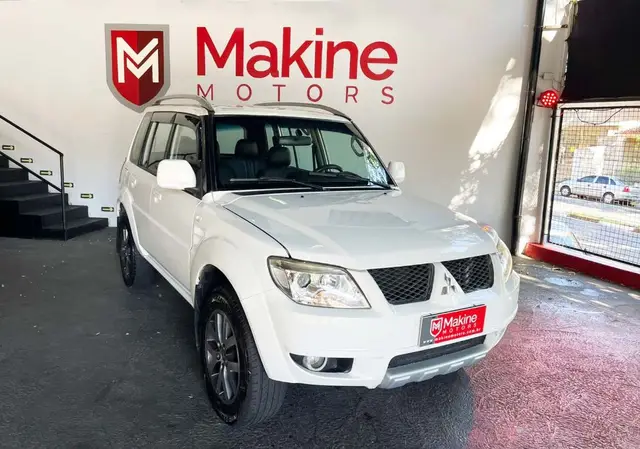 Carro Mitsubishi Pajero TR4 2015 2.0 16V 4X4 (Flex) (Aut)