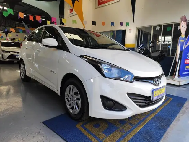 Carro Hyundai HB20S 2015 1.6 Comfort Plus (Flex)