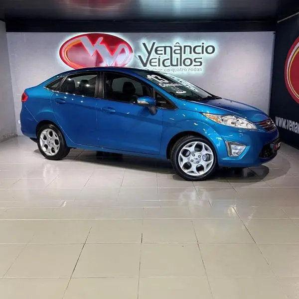 Carro Ford New Fiesta Sedan 2013 SE 1.6 (Flex)