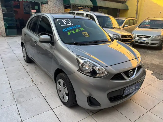 Carro Nissan March 2015 1.0 16V S (Flex)