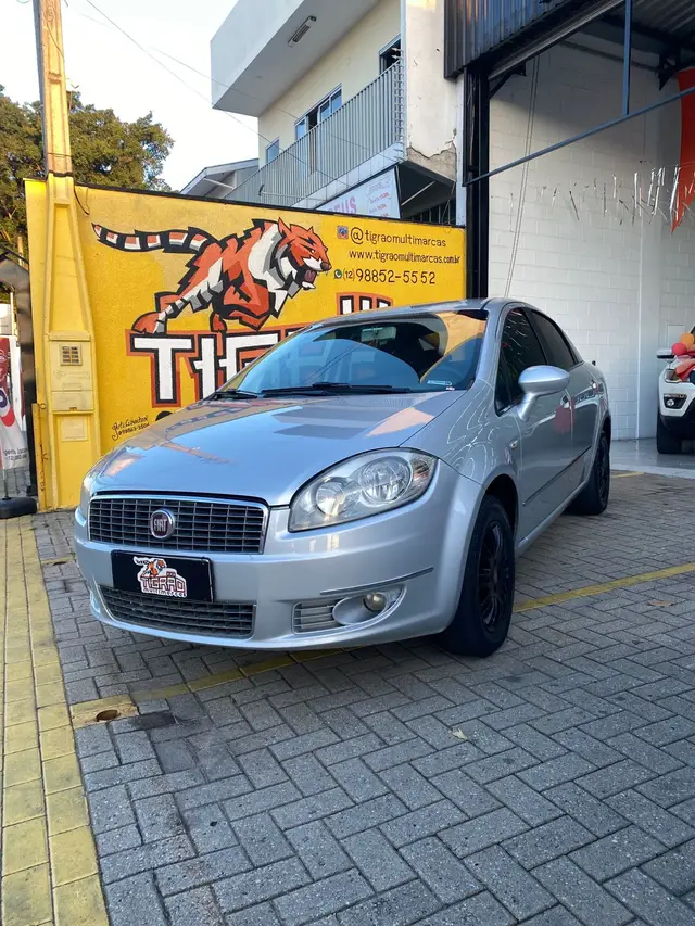 Carro Fiat Linea 2010 LX 1.9 16V (Flex)