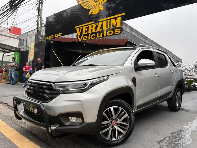 Carro Fiat Strada 2023 Volcano 1.3 CD (Flex)