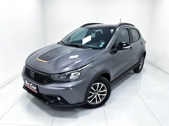 Carro Fiat Argo 2025 Trekking 1.3