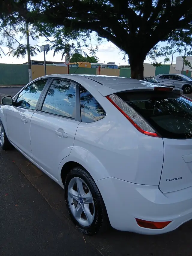 Carro Ford Focus Hatch 2013 GL 1.6 16V (Flex)
