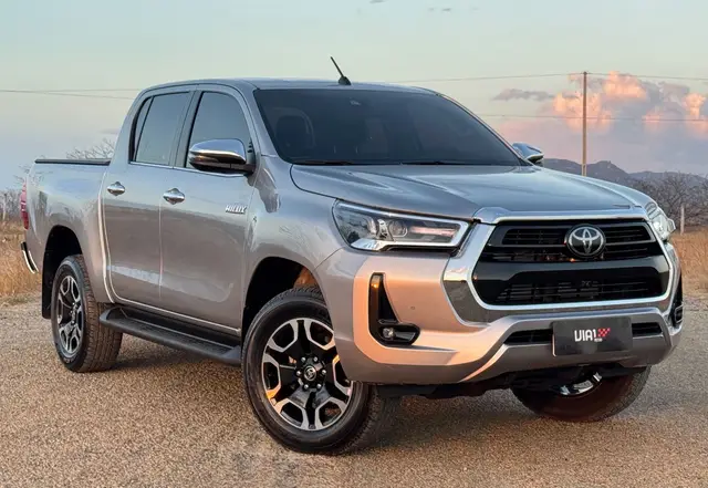 Carro Toyota Hilux Cabine Dupla 2024 SRX 4x4 2.8 Diesel