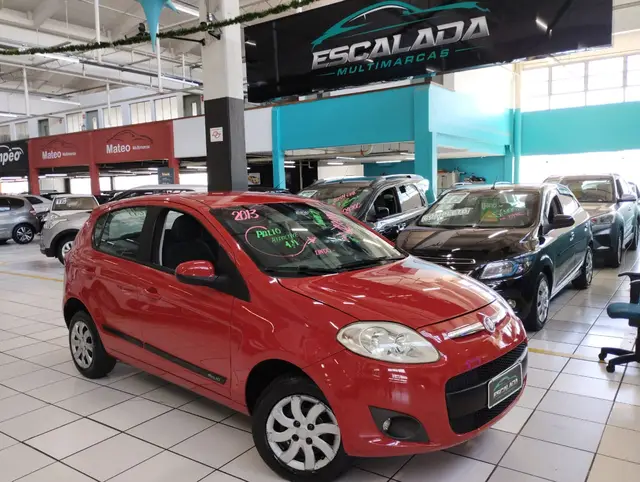 Carro Fiat Palio 2013 Attractive 1.4 8V (Flex)