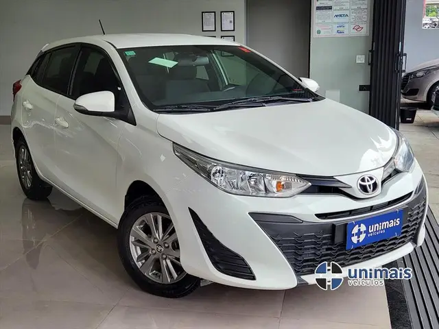 Carro Toyota Yaris Sedan 2022 1.5 XL Plus Connect CVT (Flex)
