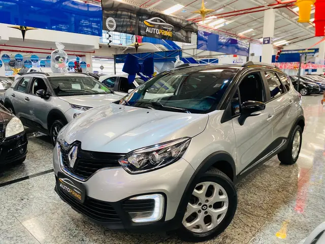 Carro Renault Captur 2018 Life 1.6 CVT (Flex) (PCD)