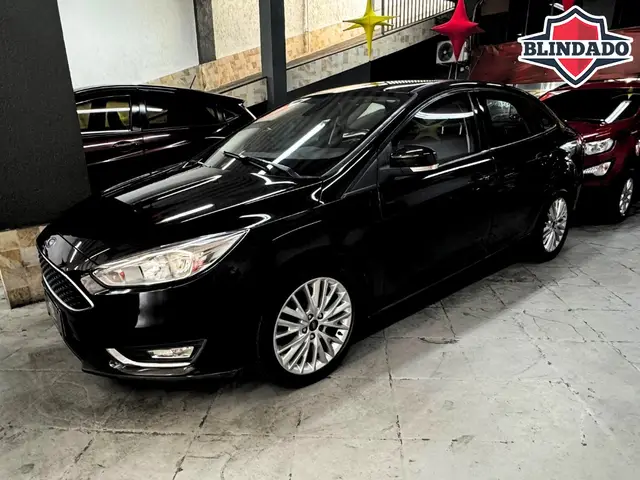 Carro Ford Focus Sedan 2018 SE 2.0 PowerShift