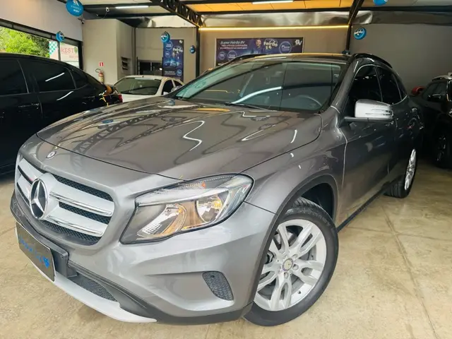 Carro Mercedes-Benz GLA 200 2017 GLA 200 1.6 Style