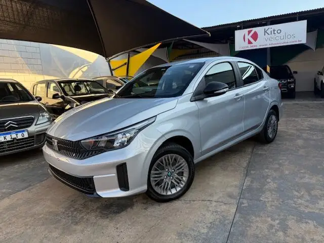 Carro Fiat Cronos 2026 Drive 1.0 MT