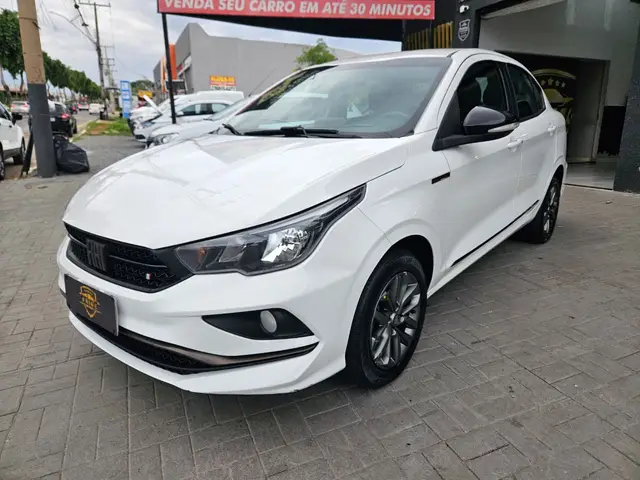 Carro Fiat Cronos 2022 Drive 1.3 S-Design (Flex)