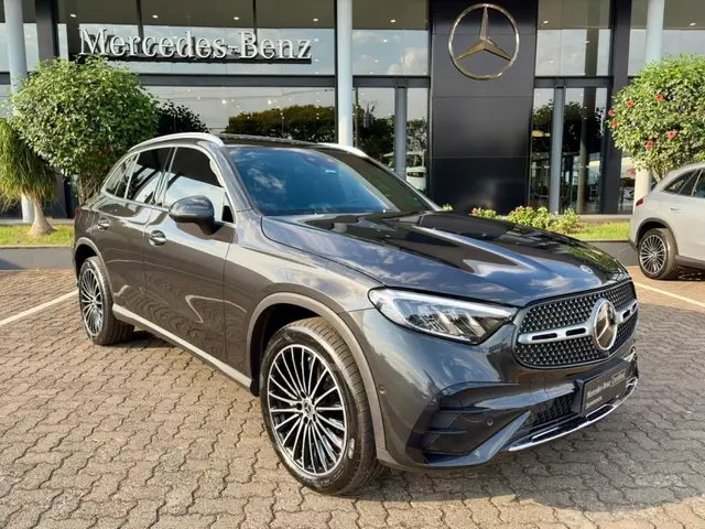 Carro Mercedes-Benz GLC 300  2025 2.0 MHEV 4MATIC AMG LINE