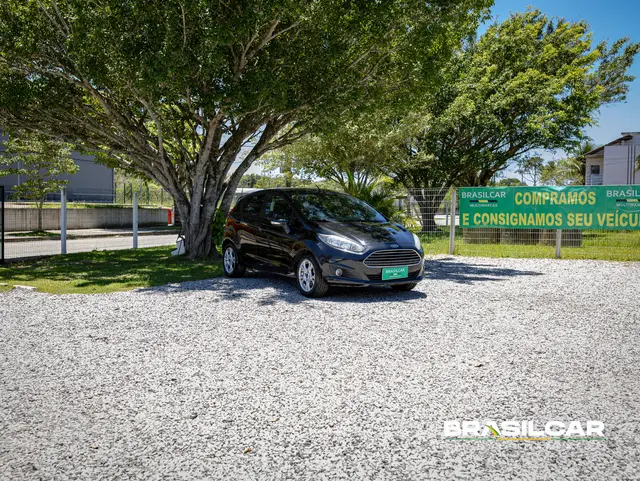 Carro Ford Fiesta Hatch 2017 SEL 1.6 16V Flex Mec. 5p - G