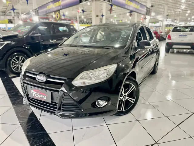 Carro Ford Focus Sedan 2015 1.6 16V Flex 4p Aut.