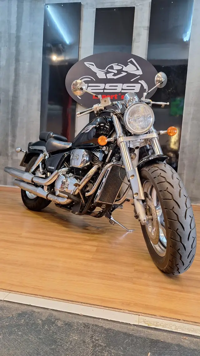 Moto Suzuki Marauder 2005 800