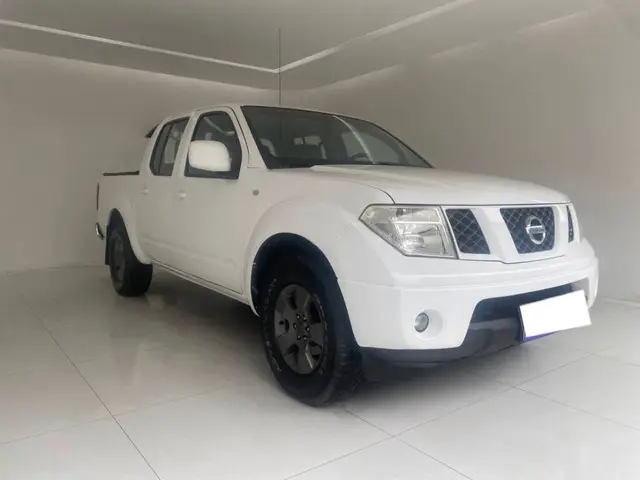 Carro Nissan Frontier 2010 XE 4x4 2.5 16V (cab. dupla)