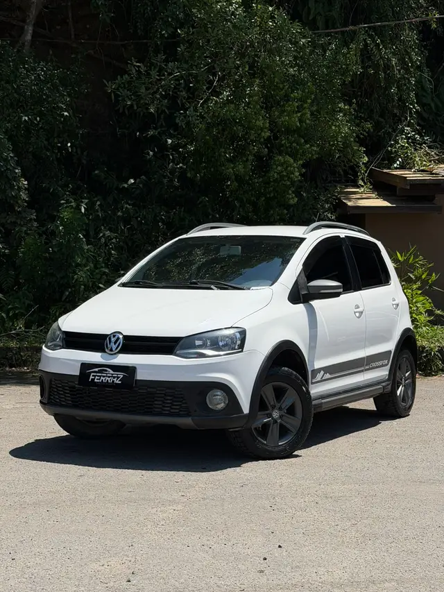 Carro Volkswagen CrossFox 2012 1.6 VHT (Flex)