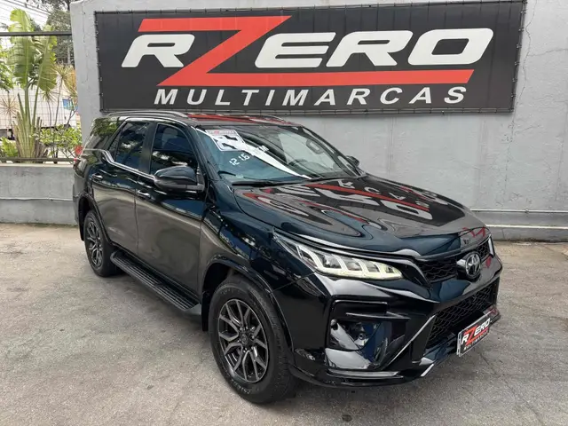 Carro Toyota Hilux SW4 2022 GRS 2.8 TB 4x4 Diesel Automatico
