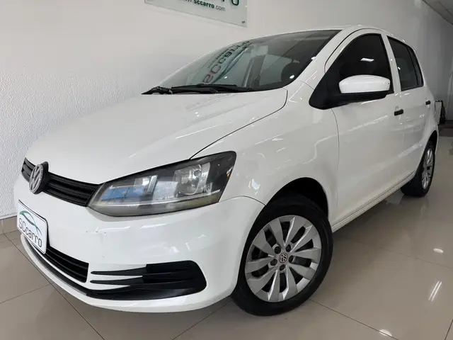 Carro Volkswagen Fox 2015 Trendline 1.0 TEC (Flex)