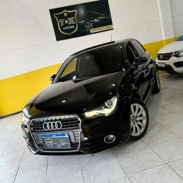Carro Audi A1 2014 1.4 TFSI Attraction S Tronic