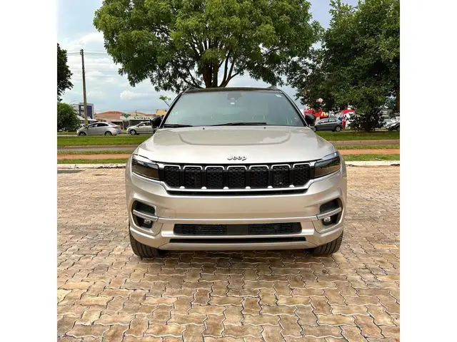 Carro Jeep Commander 2022 Overland T270 Flex (Aut)