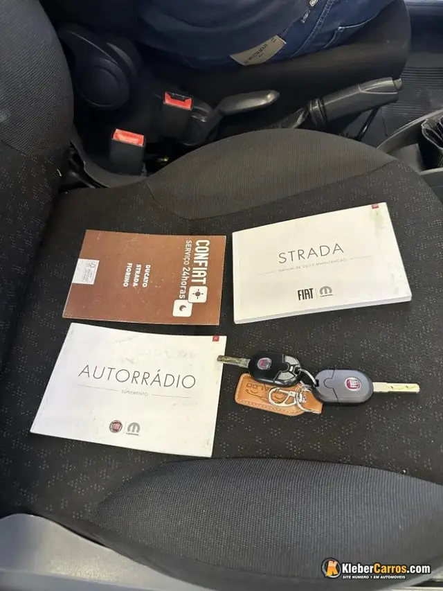 Carro Fiat Strada 2019 1.4 CD Freedom