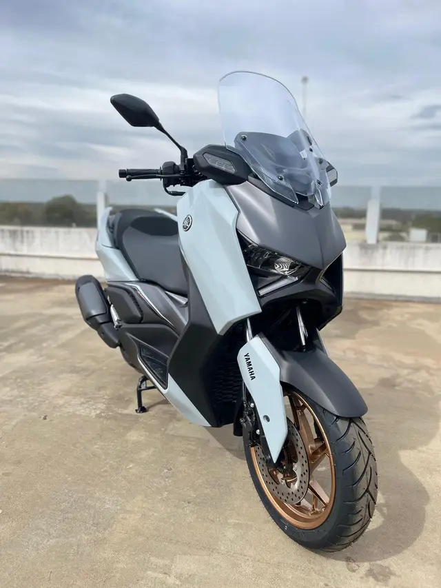 Moto Yamaha XMax 2026 300 Connected