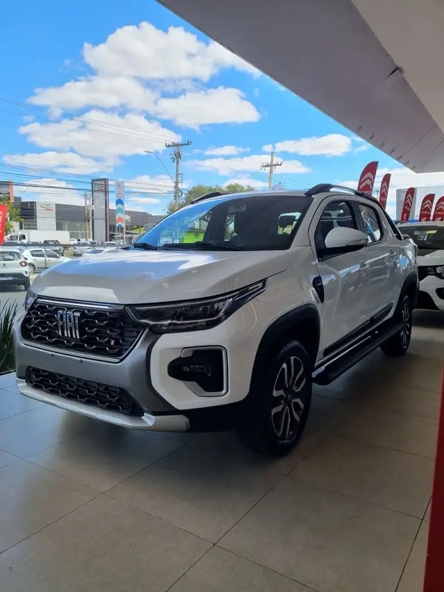 Carro Fiat Strada 2026 Ultra CD 1.0 Turbo