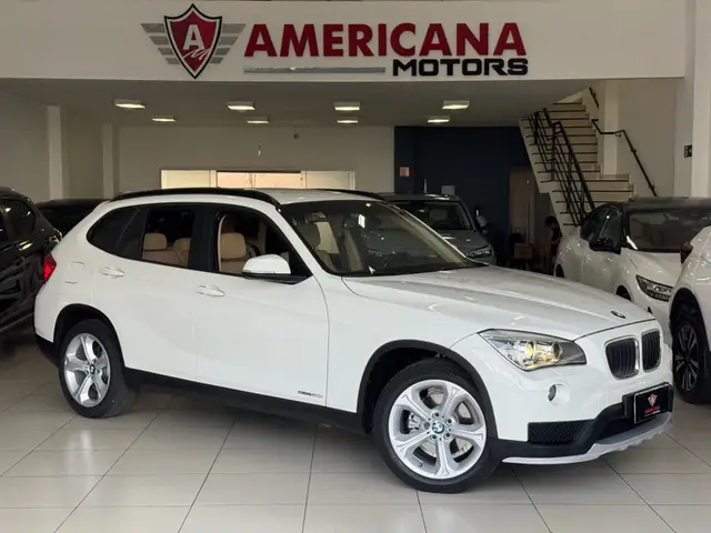 Carro BMW X1 2015 2.0 sDrive20i Activeflex