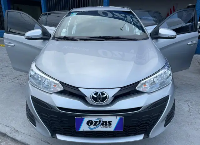 Carro Toyota Yaris 2021 1.5 XL Plus Connect CVT (Flex)