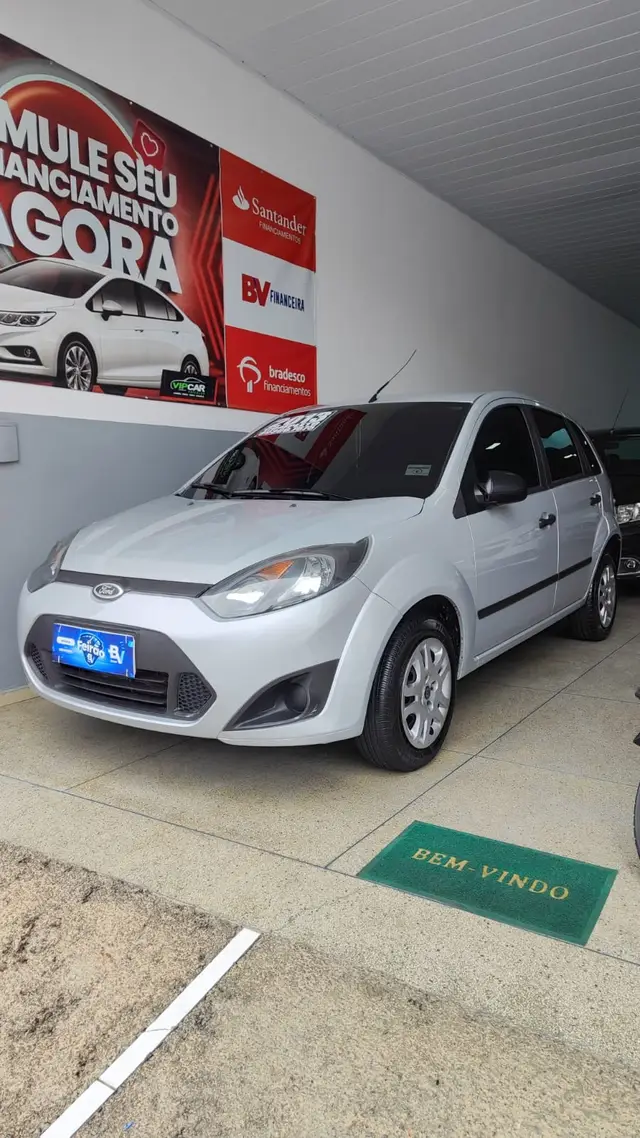 Carro Ford Fiesta Hatch 2013 Rocam 1.0 (Flex)
