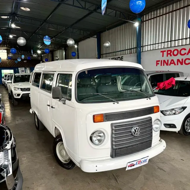 Carro Volkswagen Kombi Furgão 2010 Kombi Furgao 1.4 (Flex)