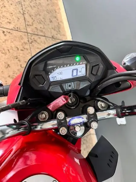 Moto Yamaha YBR 125i Factor 2023 UBS