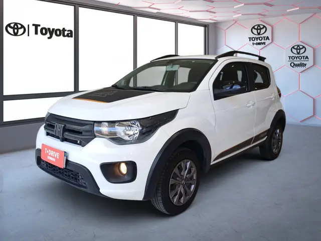 Carro Fiat Mobi 2025 Trekking 1.0