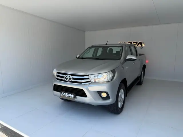 Carro Toyota Hilux Cabine Dupla 2017 Hilux 2.8 TDI SRV CD 4x4 (Aut)