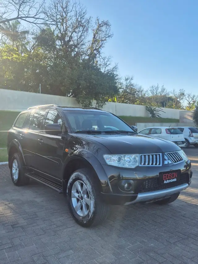 Carro Mitsubishi Pajero Dakar 2013 3.2 HPE 4WD (aut)