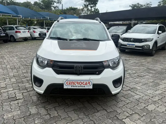 Carro Fiat Mobi 2024 Trekking 1.0