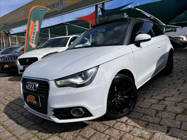 Carro Audi A1 2014 1.4 TFSI Attraction S Tronic