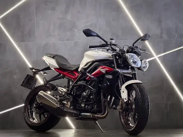 Moto Triumph Street Triple 675 2017 675R (ABS)