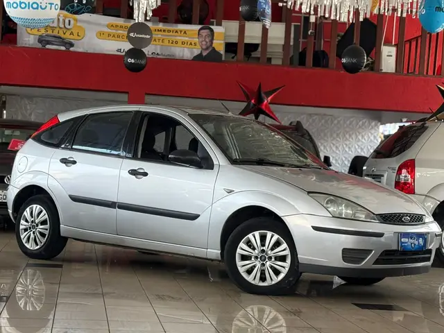 Carro Ford Focus Hatch 2007 GLX 1.6 8V